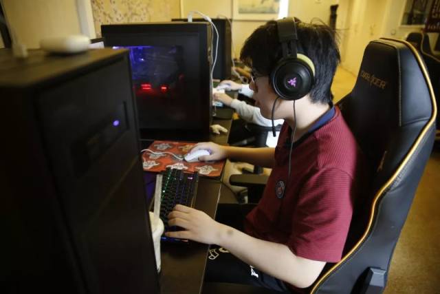 它倒逼俱乐 它倒逼俱乐